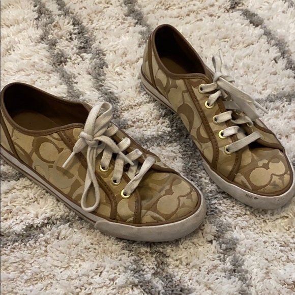 Coach shoes size 7 - Picture 2 of 2
